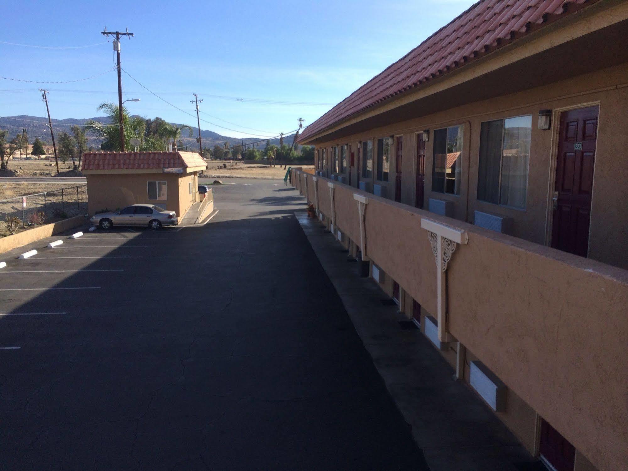 Vagabond Inn Hemet Luaran gambar