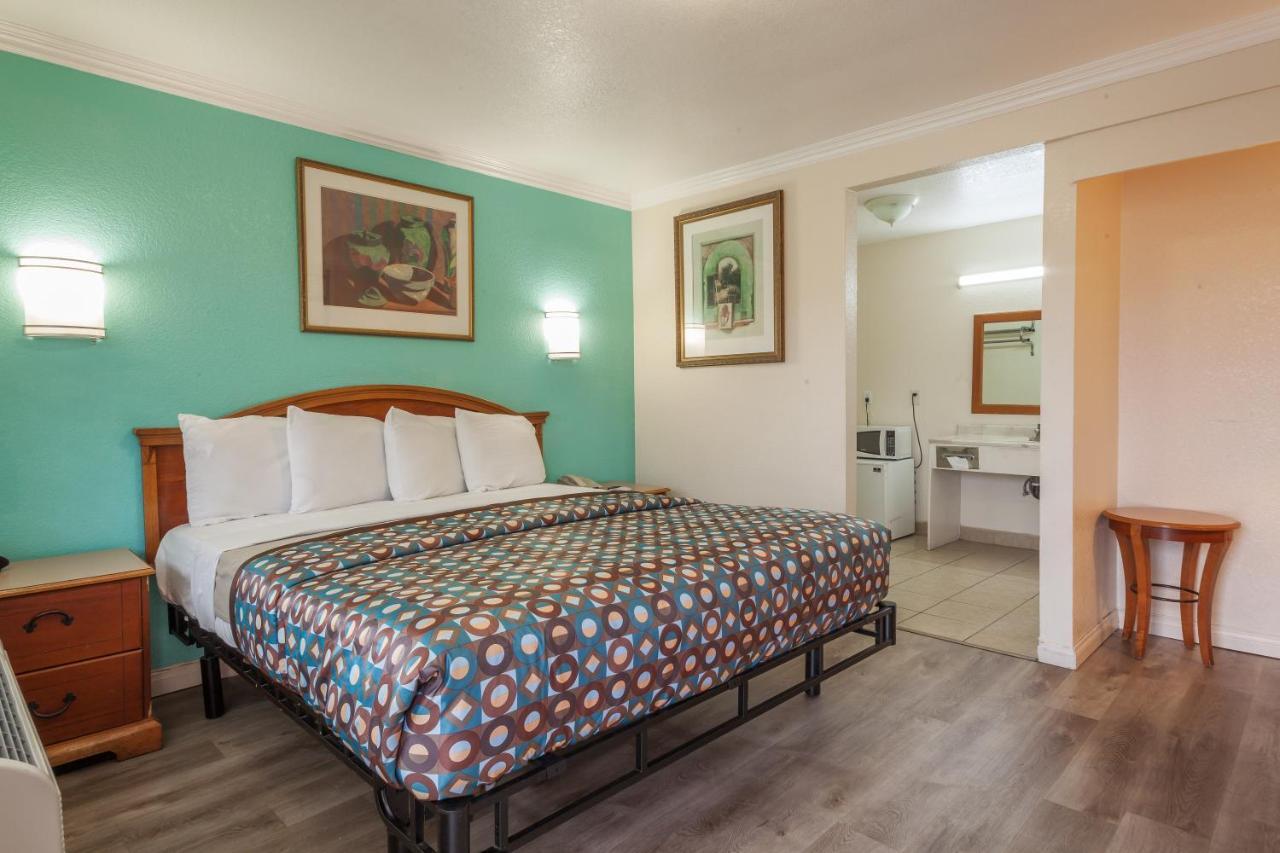 Vagabond Inn Hemet Luaran gambar