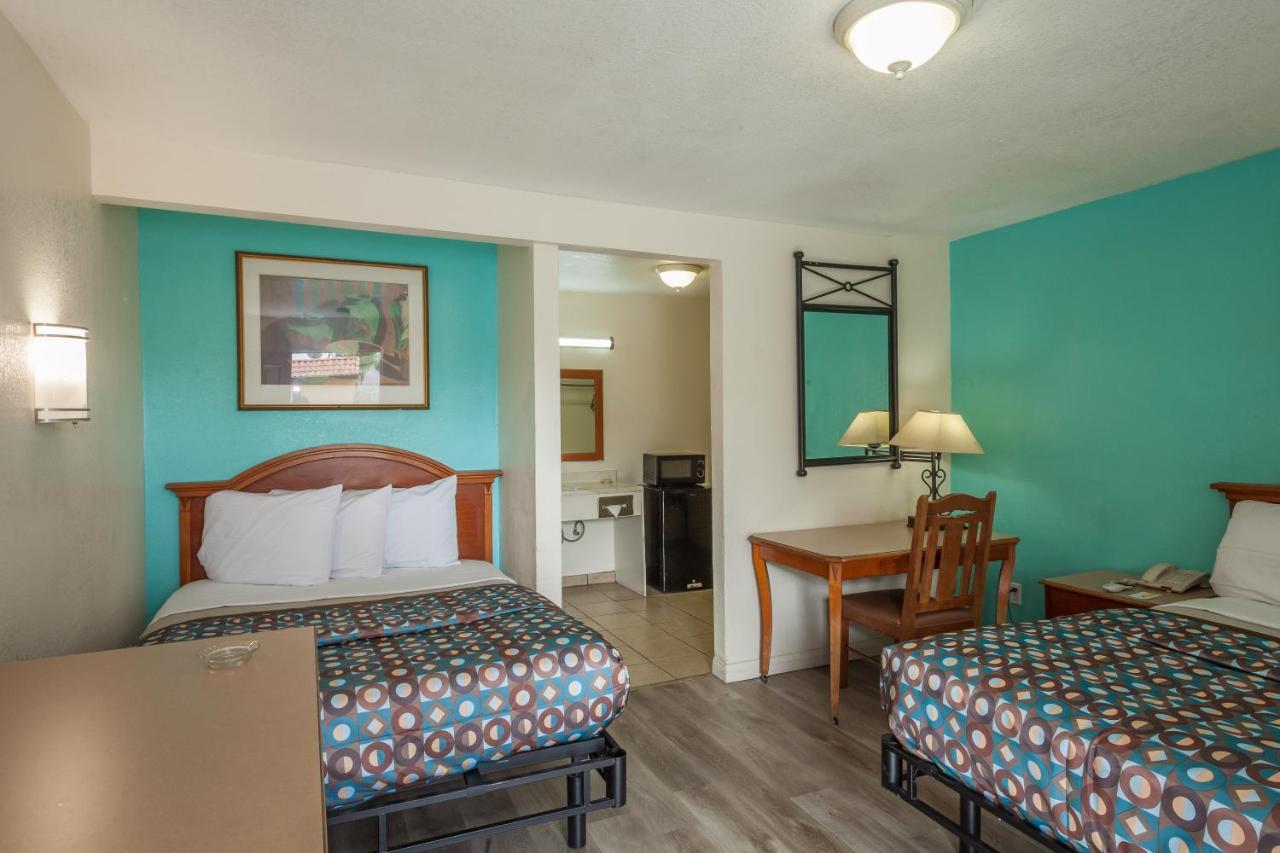 Vagabond Inn Hemet Luaran gambar